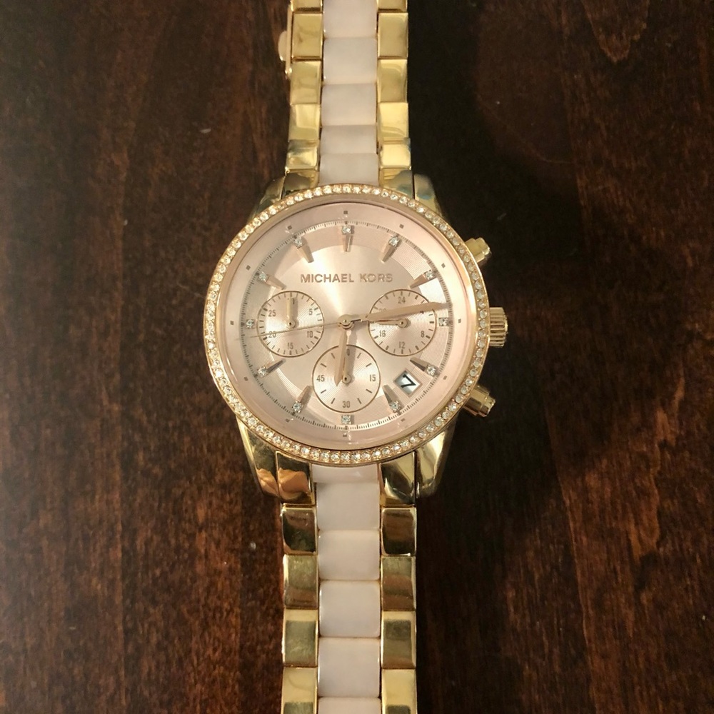 Michael Kors Ladies Watch - Picture 7 of 12